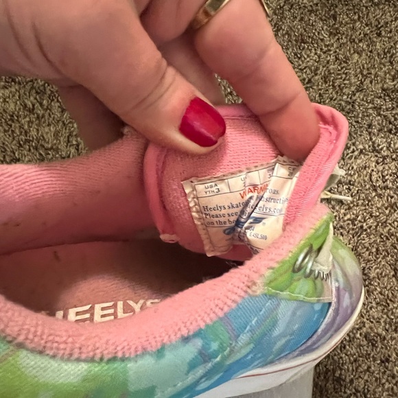Heelys - Picture 2 of 2